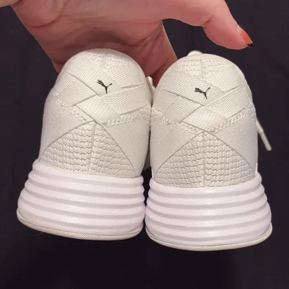 PUMA Radiate XT White Athletic Sneakers with Black Details Size 7.5 Women - Picture 6 of 11